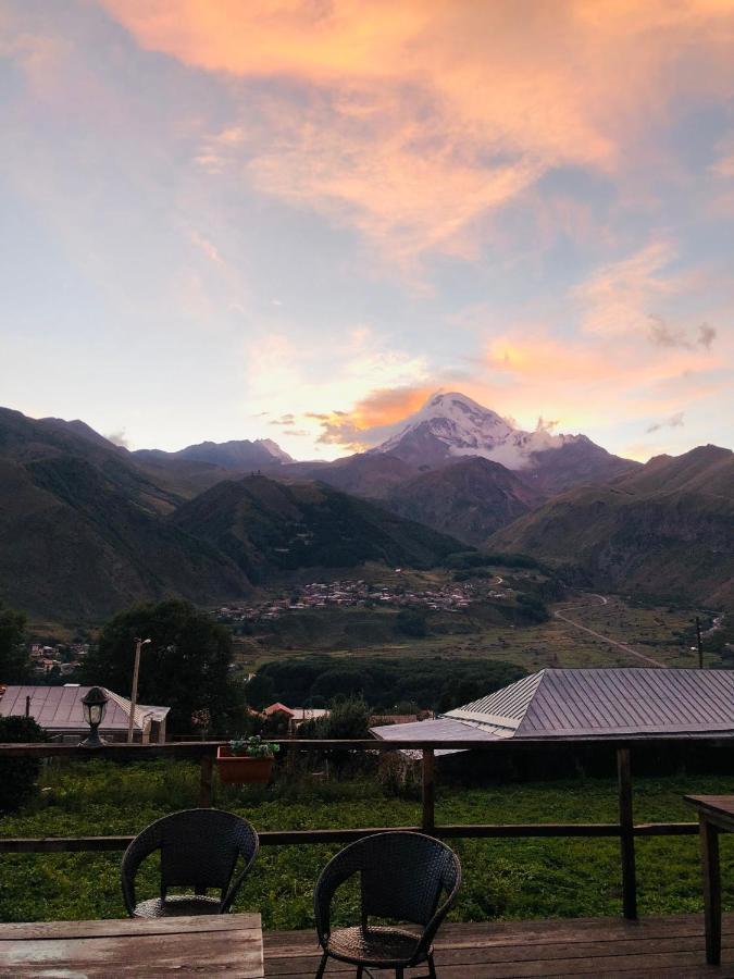 Guesthouse Elli & Cottages Kazbegi Exterior photo