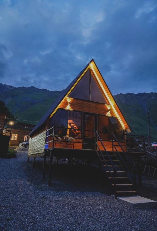 Guesthouse Elli & Cottages Kazbegi Exterior photo