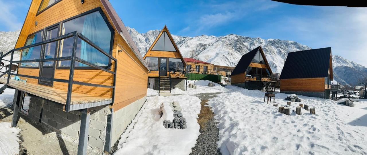 Guesthouse Elli & Cottages Kazbegi Exterior photo