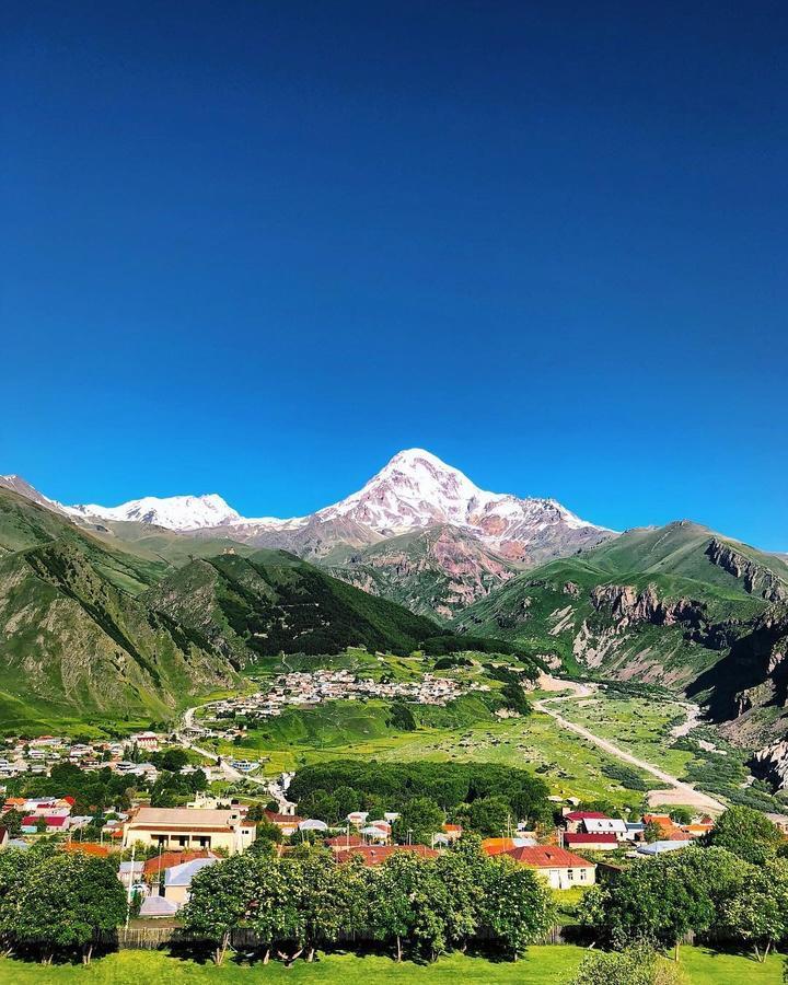 Guesthouse Elli & Cottages Kazbegi Exterior photo