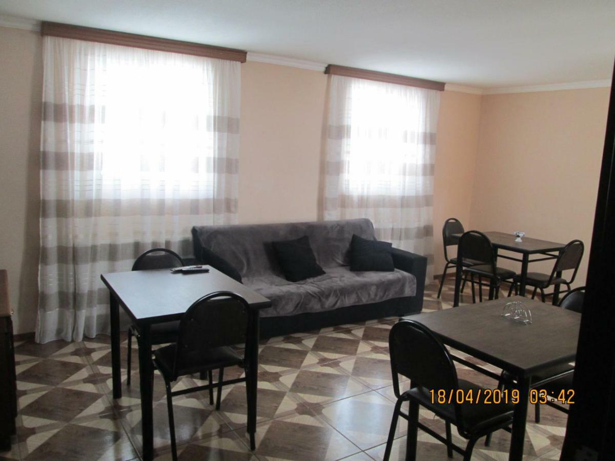 Guesthouse Elli & Cottages Kazbegi Exterior photo