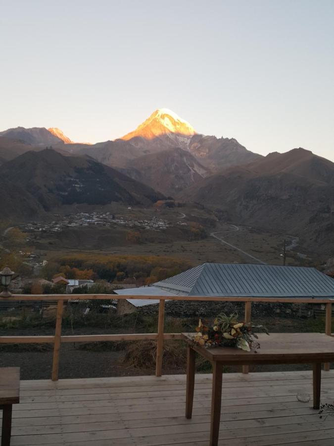 Guesthouse Elli & Cottages Kazbegi Exterior photo